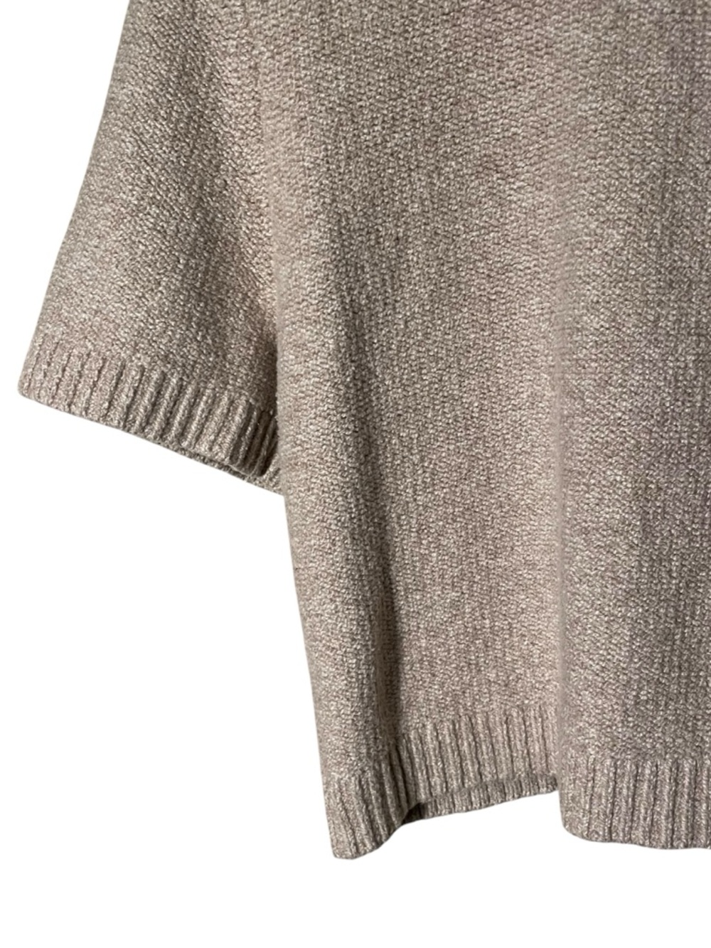 Abercrombie & Fitch Short-Sleeve Crewneck Sweater in Light Taupe with Cream Trim - Picture 3 of 7